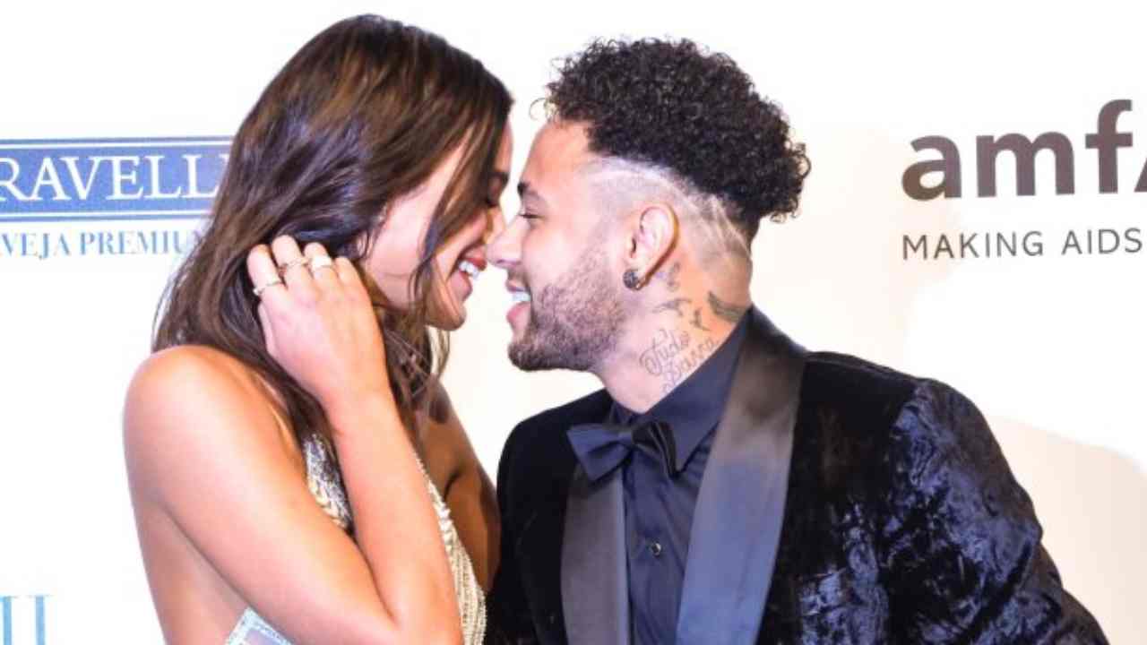 A month after the baby, Neymar broke up with his girlfriend Bruna Biancardi